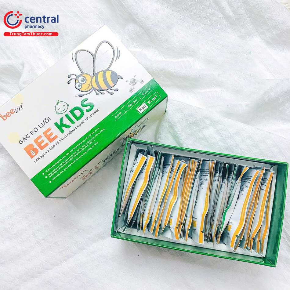 Bee Kids vệ sinh răng miệng