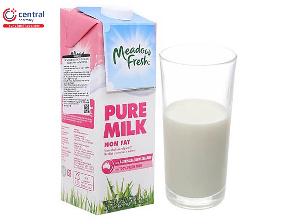 Sữa tươi tách béo hay ít béo
