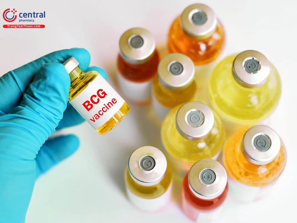 Tiêm vaccin BCG phòng lao