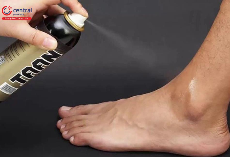 Xịt lạnh giảm đau Taan phù hợp để mang theo khi vận động thể thao